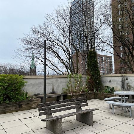 Neill Wycik Hotel Toronto Exterior photo