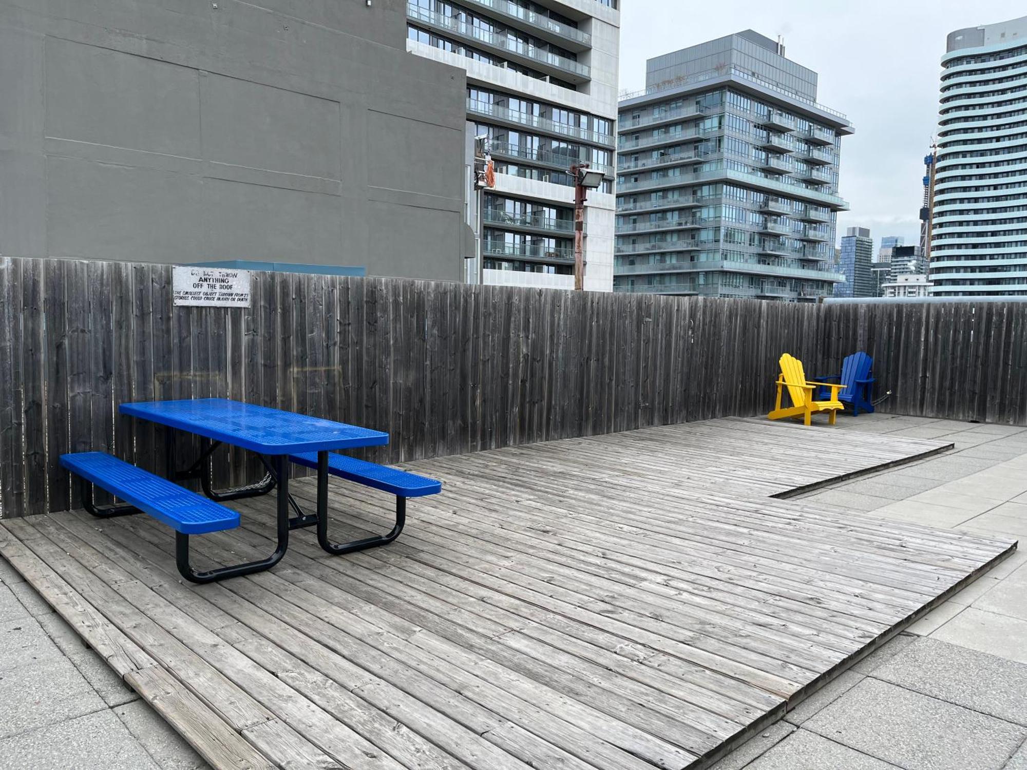 Neill Wycik Hotel Toronto Exterior photo
